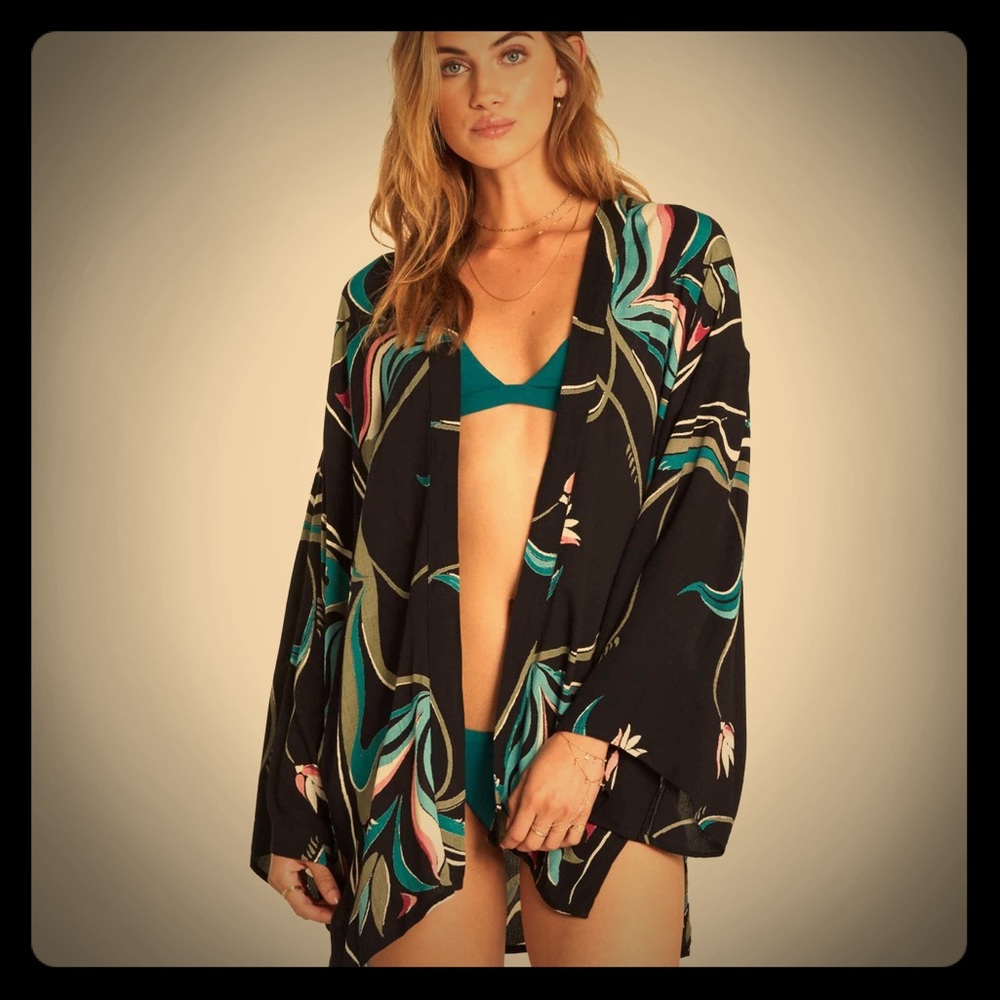Billabong Parisian Nights Kimono